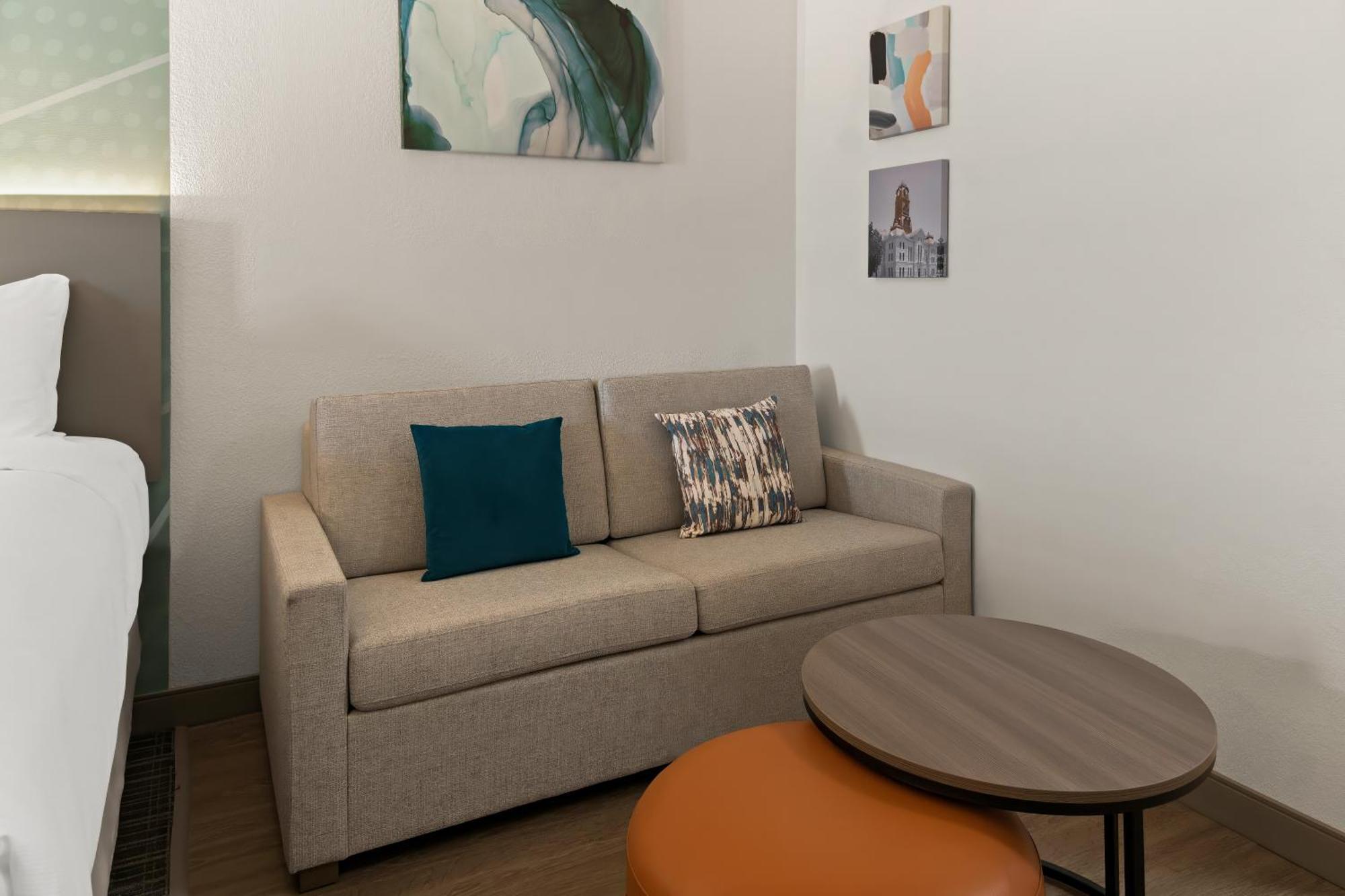 Comfort Hotel 3*